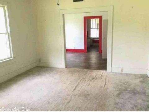 503 S 3rd St, Paris, AR 72855 photo 9
