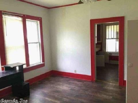 503 S 3rd St, Paris, AR 72855 photo 10