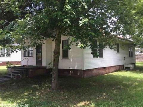 503 S 3rd St, Paris, AR 72855 photo 4