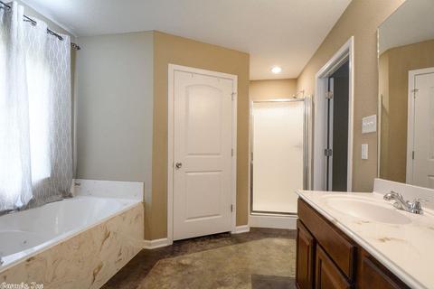212 Iris St, Haskell, AR 72015 photo 26