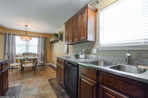 212 Iris St, Haskell, AR 72015 photo 17