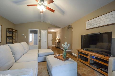 212 Iris St, Haskell, AR 72015 photo 8