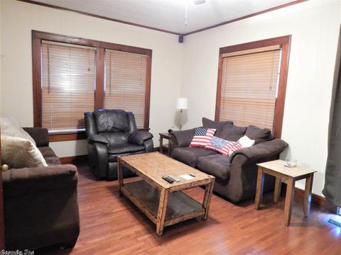 308 N West St, Morrilton, AR 72110 photo 4