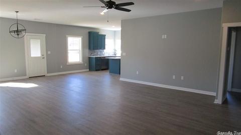 301 Kings Ranch Dr, Benton, AR 72015 photo 2