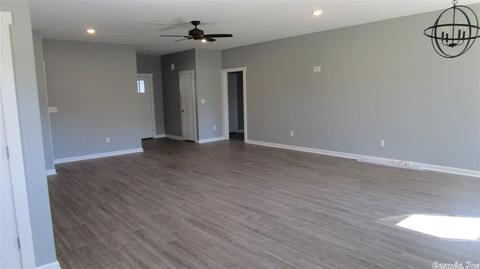 301 Kings Ranch Dr, Benton, AR 72015 photo 4