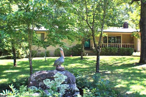 425 Crocket Rd, Greers Ferry, AR 72067 photo 2