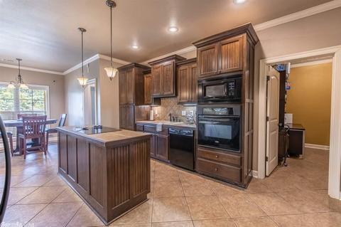 1055 Georgetown Dr, Conway, AR 72034 photo 6
