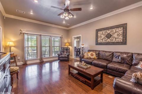 1055 Georgetown Dr, Conway, AR 72034 photo 4