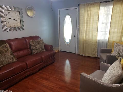 2304 W 38th Ave, Pine Bluff, AR 71601 photo 5
