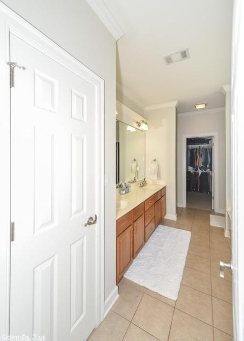 211 Hidden Valley Loop, Maumelle, AR 72113 photo 32