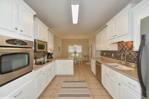 211 Hidden Valley Loop, Maumelle, AR 72113 photo 17