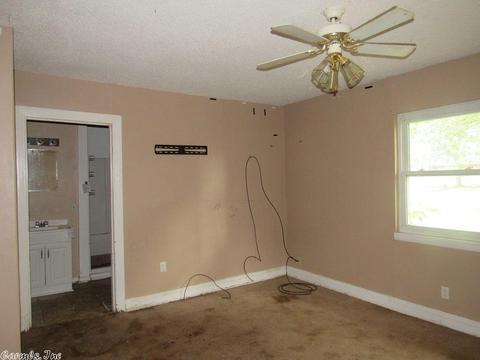 304 E Locust St, Cabot, AR 72023 photo 12