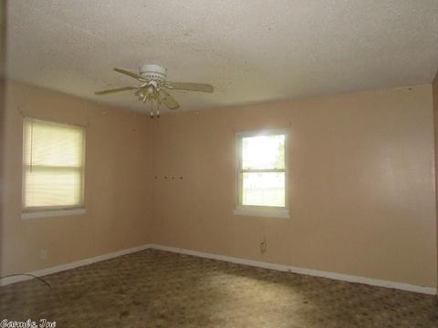 304 E Locust St, Cabot, AR 72023 photo 8