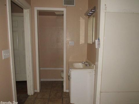 304 E Locust St, Cabot, AR 72023 photo 10