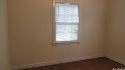 1107 E 1109 E Moore, Searcy, AR 72143 photo 17
