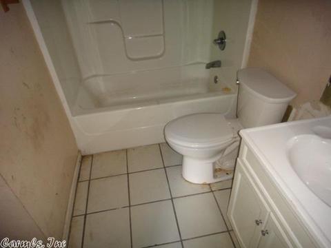 705 E Bayne Ave, Brinkley, AR 72021 photo 13