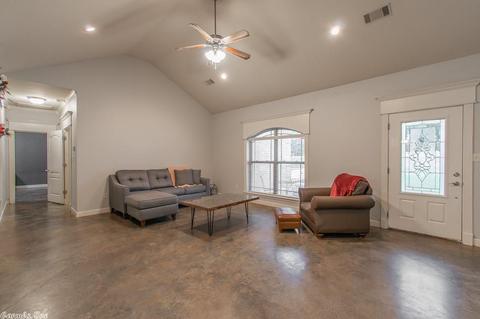340 W Elm-haskell, Benton, AR 72015 photo 5