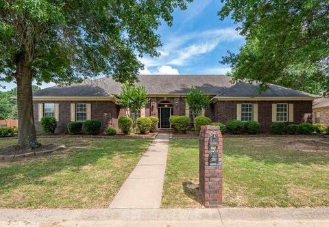 1720 Royal Dr, Conway, AR 72034 photo 1