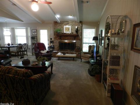 1 Foxcroft Cv, Pine Bluff, AR 71603 photo 4