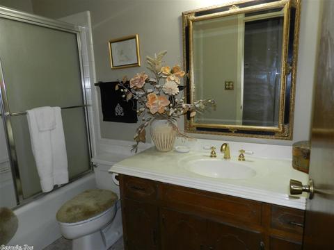 1 Foxcroft Cv, Pine Bluff, AR 71603 photo 12