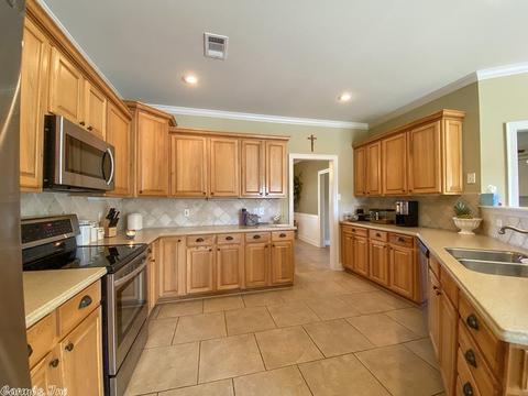 3 Northlake Cir, Conway, AR 72032 photo 9