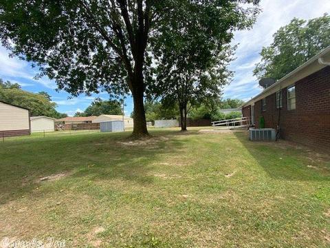 808 11th St, Corning, AR 72422 photo 4
