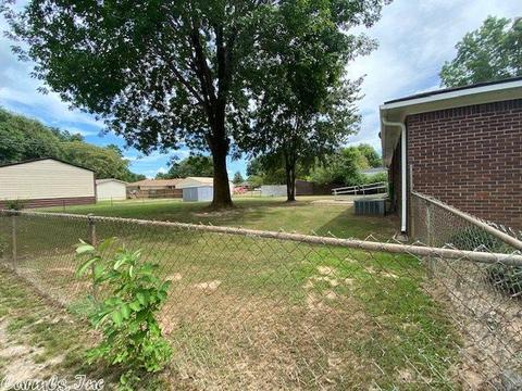 808 11th St, Corning, AR 72422 photo 3