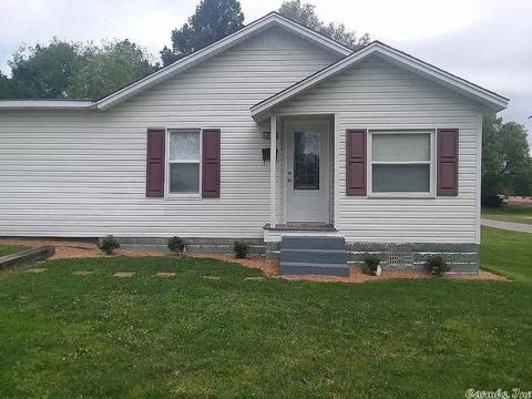 902 W 5th St, Rector, AR 72461 photo 1