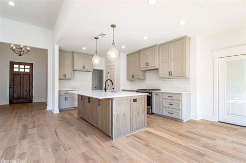 1202 Beaverhead Cv, Benton, AR 72019 photo 4