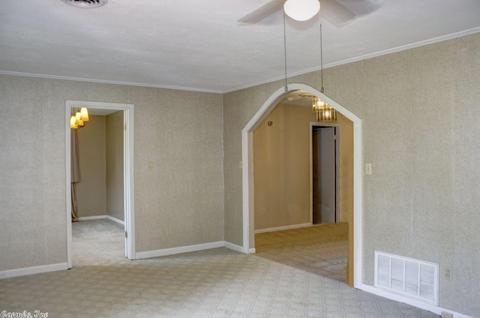 13 Marshall Dr, Searcy, AR 72143 photo 3