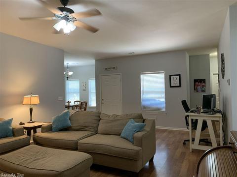 1609 Deerfield Dr, Benton, AR 72019 photo 5