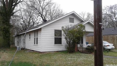 1111 N Ash St, Conway, AR 72034 photo 1