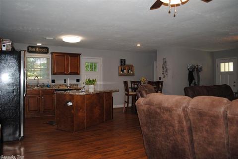 8 Eagle Valley Rd, Conway, AR 72032 photo 4