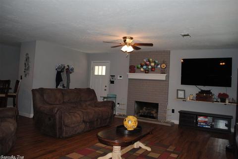 8 Eagle Valley Rd, Conway, AR 72032 photo 3