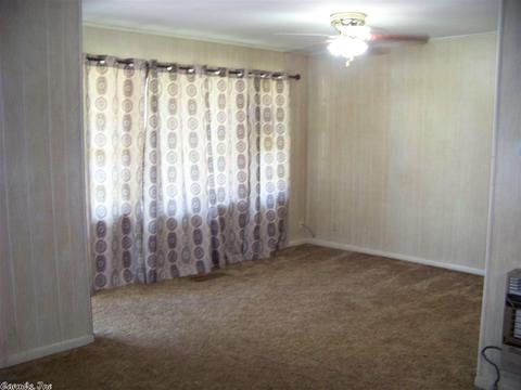 1118 E Highland St, Malvern, AR 72104 photo 3