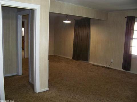 1118 E Highland St, Malvern, AR 72104 photo 7