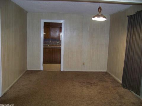 1118 E Highland St, Malvern, AR 72104 photo 6