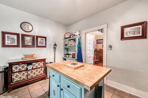 228 Davis St, Conway, AR 72034 photo 14