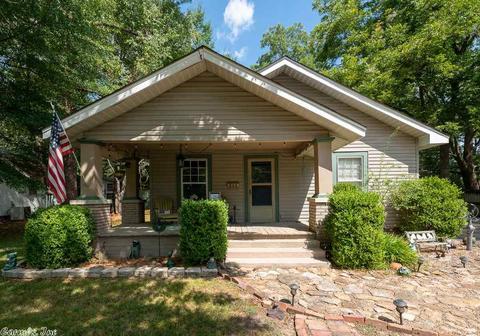 228 Davis St, Conway, AR 72034 photo 1