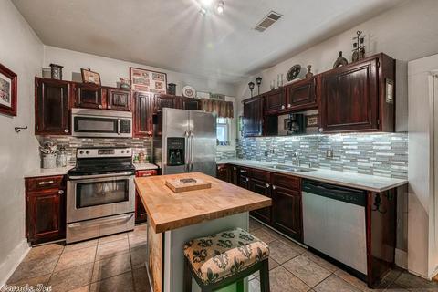 228 Davis St, Conway, AR 72034 photo 11
