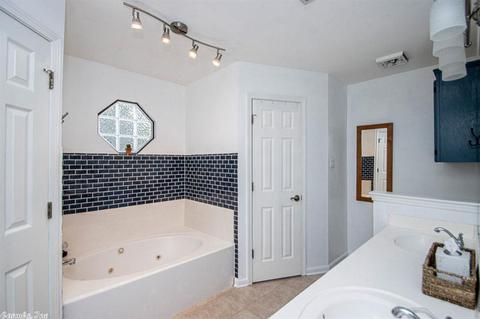 2514 Delaware Xing, Benton, AR 72015 photo 22