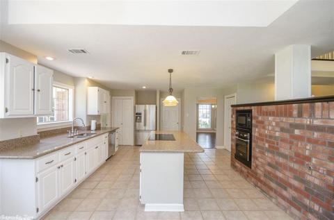 2940 Ashley Dr, Conway, AR 72034 photo 9