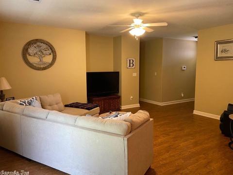 122 Madrid, Benton, AR 72015 photo 3
