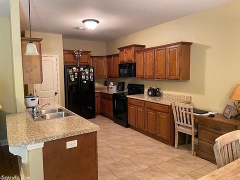 122 Madrid, Benton, AR 72015 photo 4
