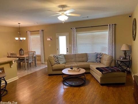 122 Madrid, Benton, AR 72015 photo 2