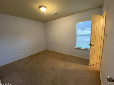 39 Angel Ct, Mabelvale, AR 72103 photo 4