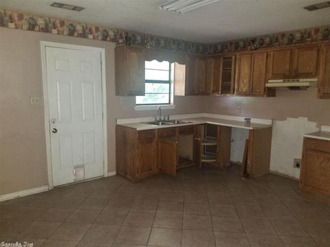 7229 Cross, Pine Bluff, AR 71703 photo 5