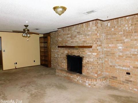 111 Washington Dr, Horatio, AR 71842 photo 5