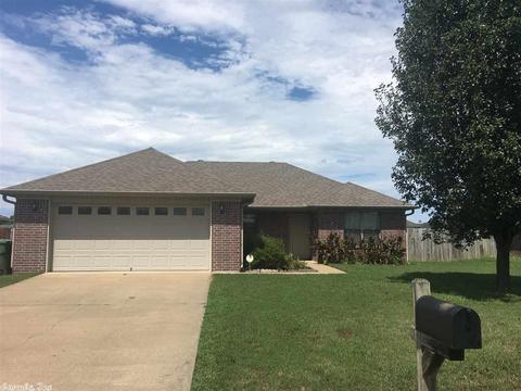 1630 Duke St, Conway, AR 72032 photo 1