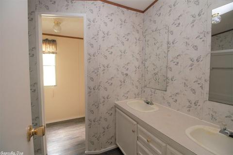 127 Glover, Romance, AR 72136 photo 16